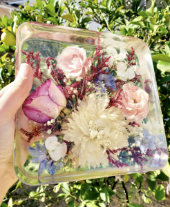 How to preserve flowers in resin - Ultimate Guide - Uniqueresinmolds